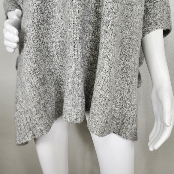 Ugg Joanna Fuzzy Boucle Grey Boho Poncho Size XS - Picture 10 of 16